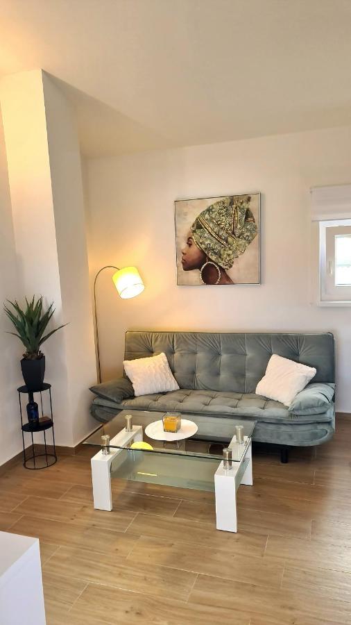 Family Oasis Apartment Zukve วรซี ภายนอก รูปภาพ
